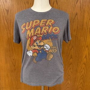 EUC Super Mario Bros Since 1985 Graphic T-Shirt Top Character Unisex Gaming